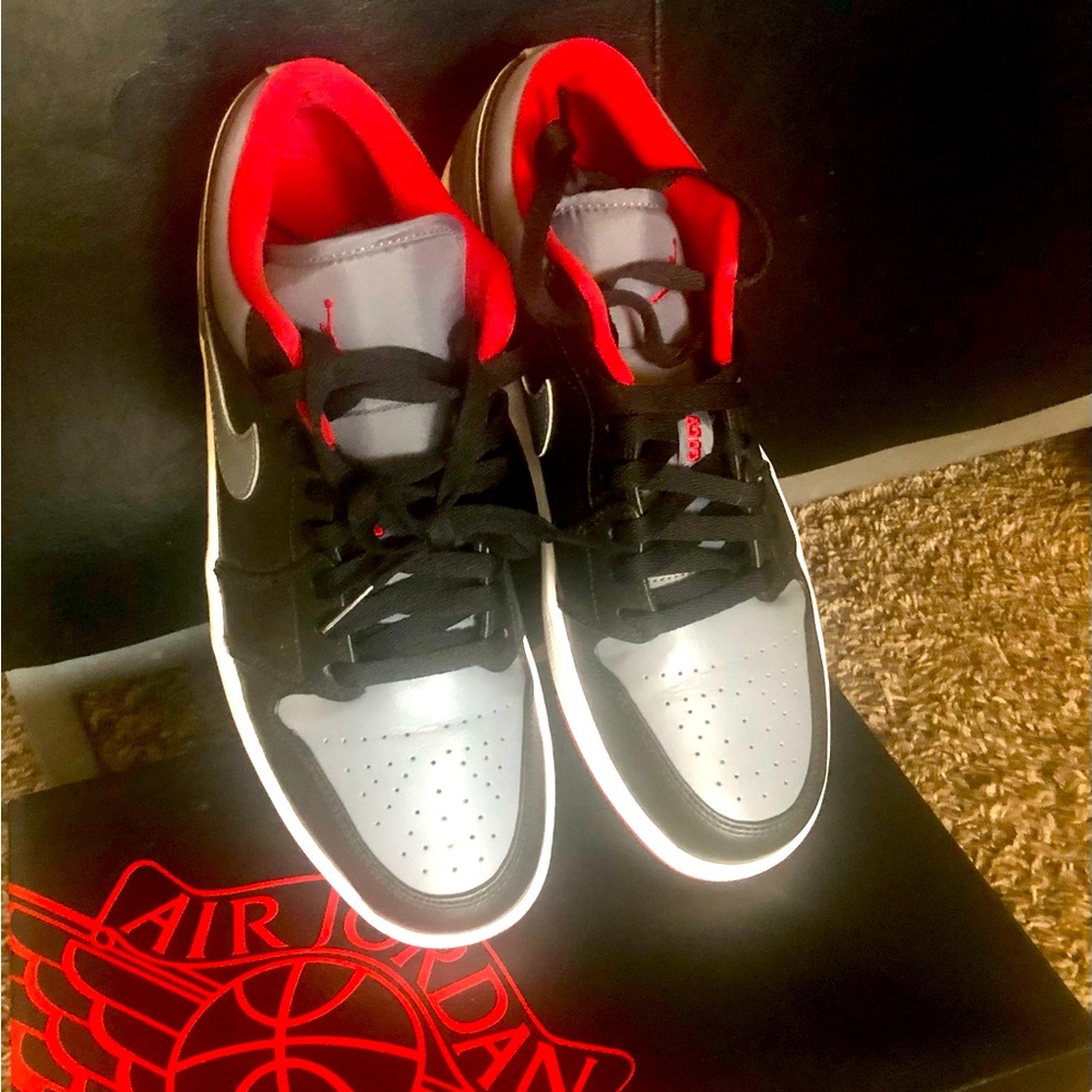 Air Jordan 1 Low.